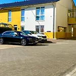 I-motel Nahe Frankfurt Hotel 3*