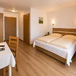 酒店 I-motel Nahe Frankfurt 奥博茨豪森