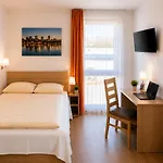 I-motel Nahe Frankfurt 3*