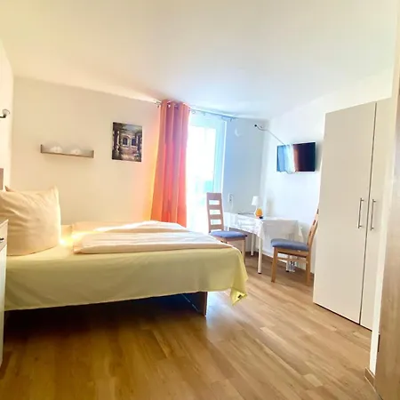 I-motel מלון אוברטשאוסן