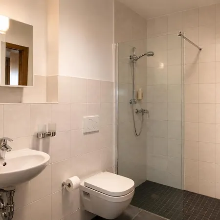 Hotel I-motel Nahe Frankfurt 3*