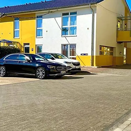 I-motel Nahe Frankfurt 3*