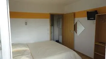 I-motel Nahe Frankfurt מלון 3*