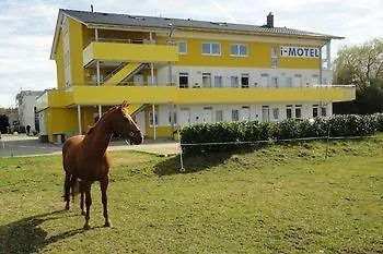 I-motel Nahe Frankfurt מלון 3*