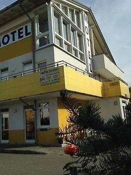 I-motel Nahe Frankfurt מלון 3*