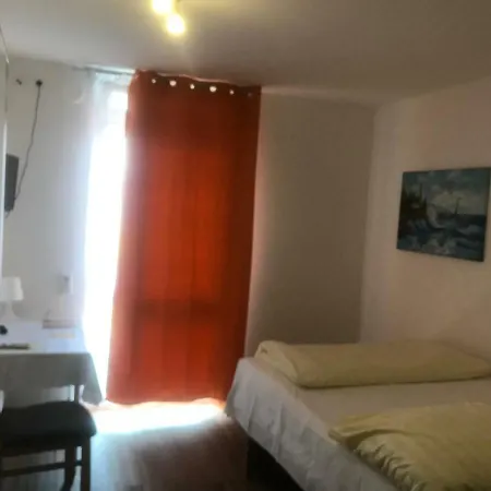 I-motel מלון אוברטשאוסן